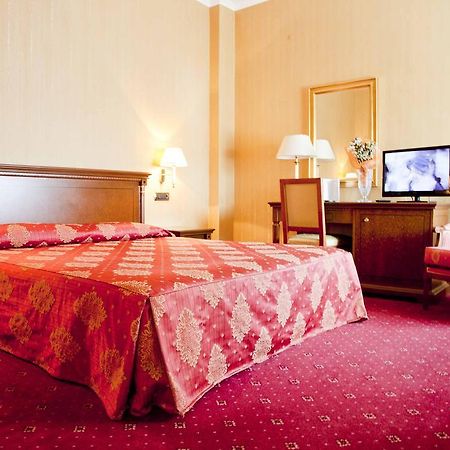 Hotel Jolly Castrovillari Ruang foto
