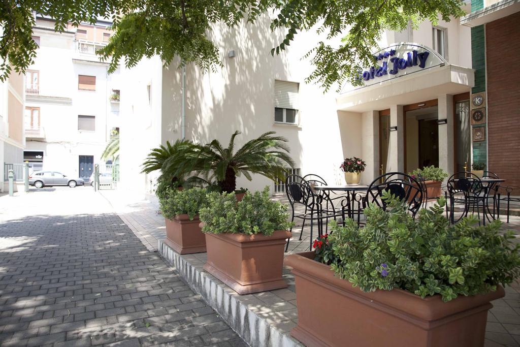 Hotel Jolly Castrovillari Bagian luar foto